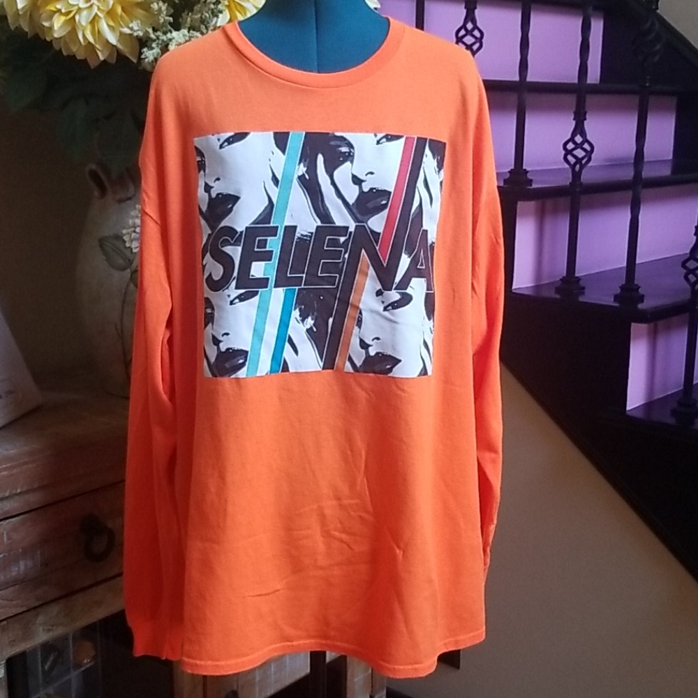 Fashion Nova Selena Graphic Tee - SZ XL